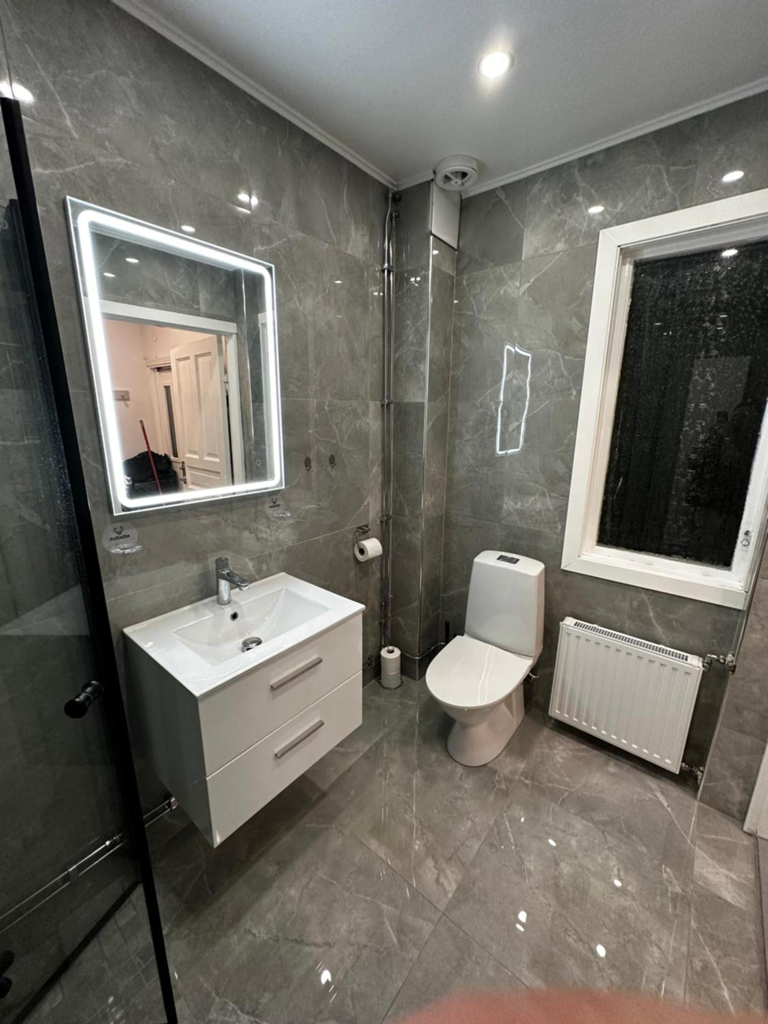 Luxurious 2-Room Apartment In Central บูโรส ภายนอก รูปภาพ
